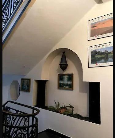 hotel central Rabat Esterno foto